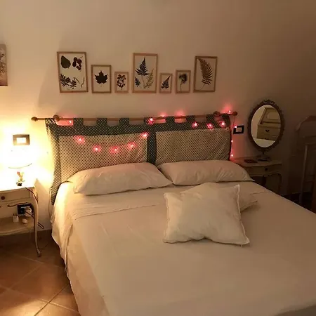 Bilocale Spazioso Con Balconcino Sulle Alture Di Διαμέρισμα